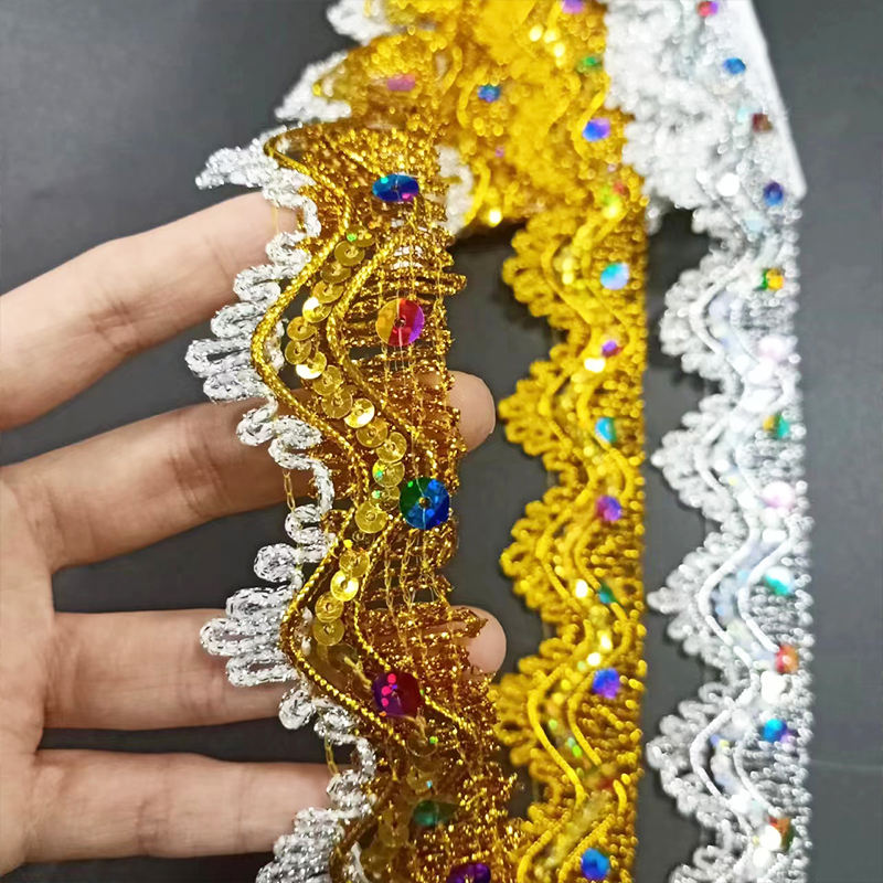Accessories Éadaí Óir agus Airgid Miotalach Miotalach Lása Baile Átha Troim Snáithe Óir Snáithe Óir Snáithe Miotalach Baile Átha Troim Baile Átha Troim